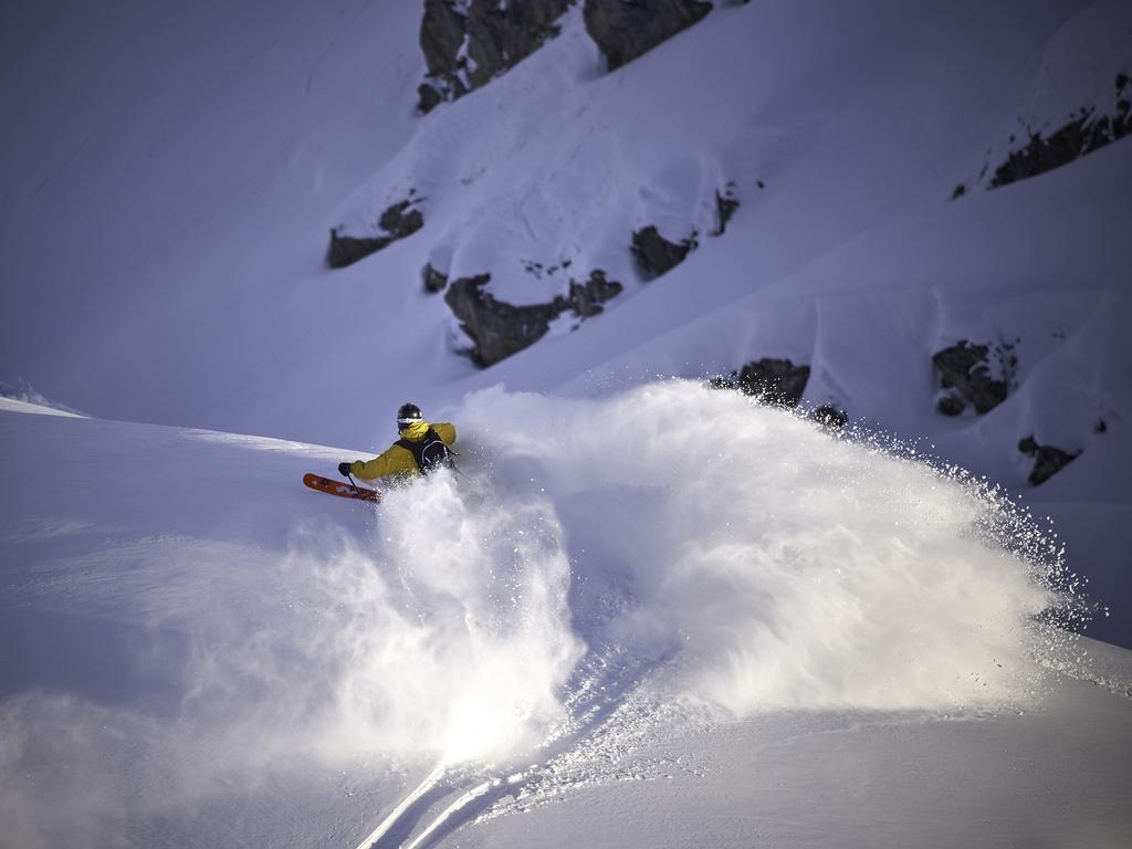 Nangijala Hostel Disentis Eksteriør billede