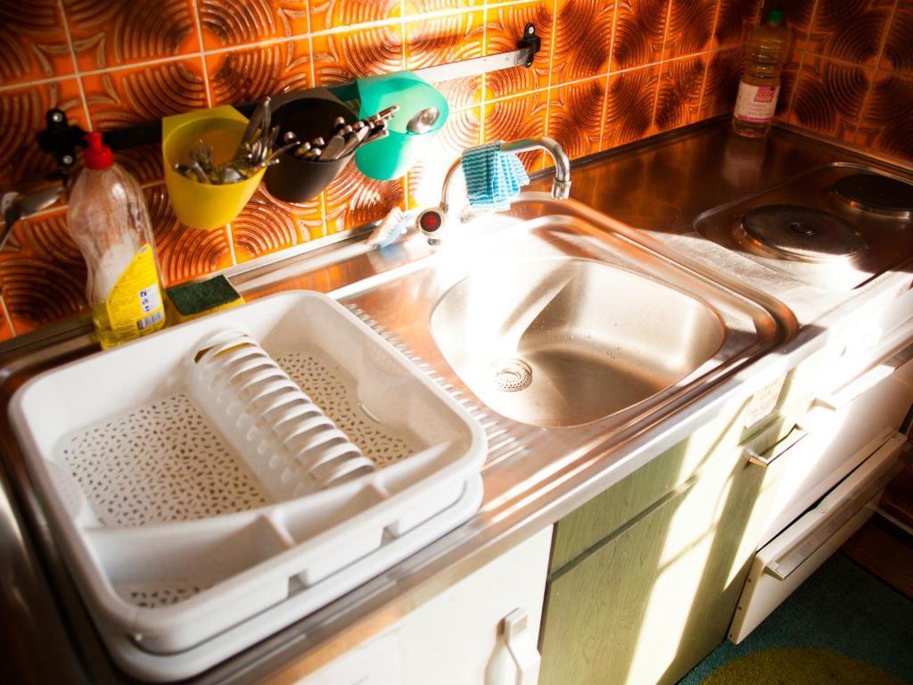 Nangijala Hostel Disentis Værelse billede